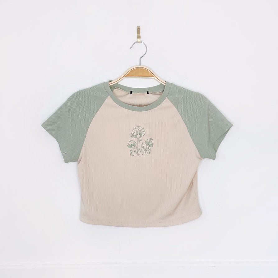 mushrooms ribbed crop raglan tee - good market thrift store