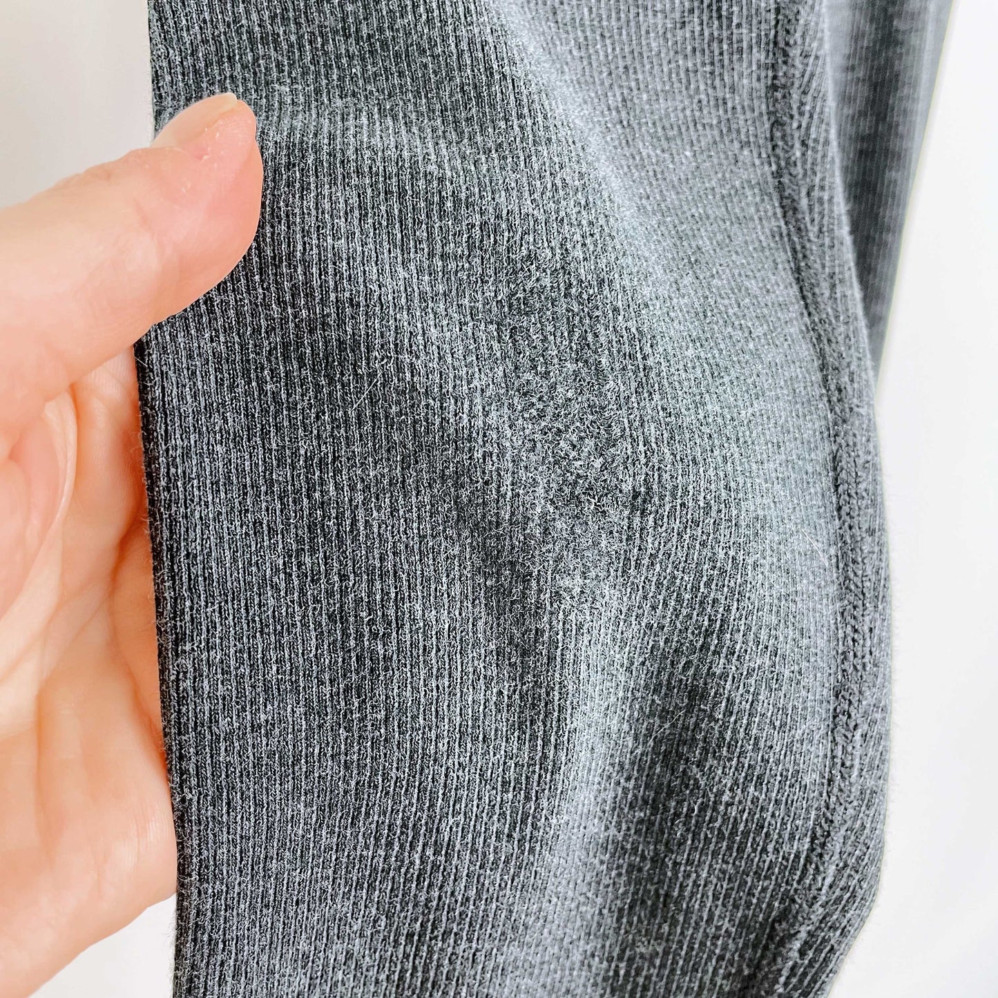 lululemon ribbed two tone crop pants - size 2