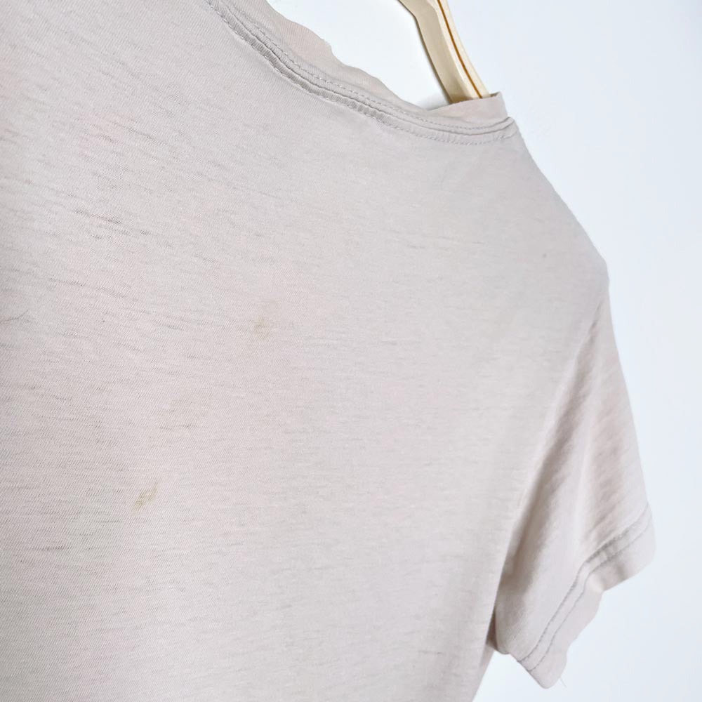 vintage 2011 rihanna tour tee