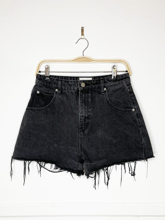 rollas mirage high rise loose fit cut off denim shorts - good market thrift store