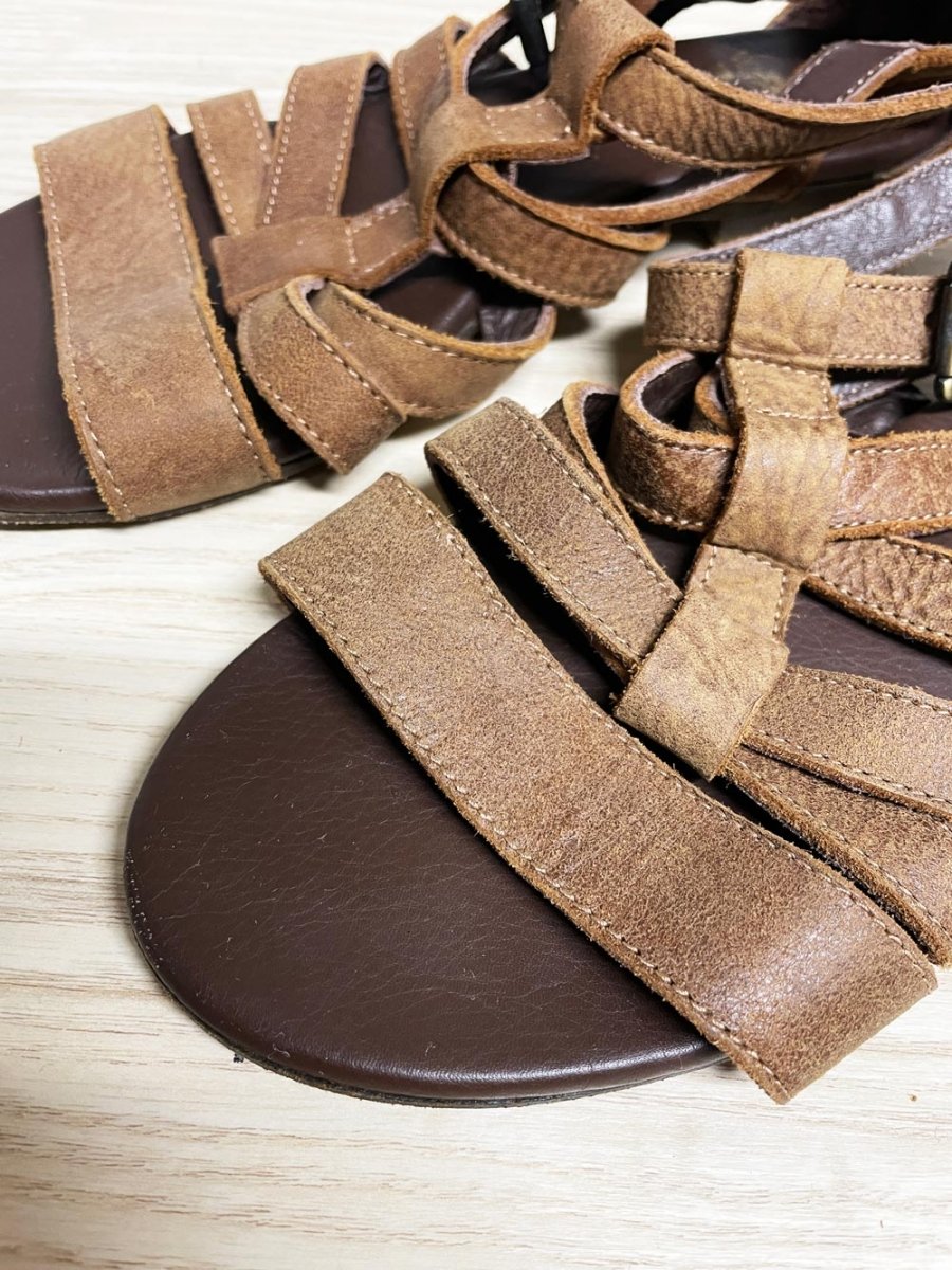 roots rustic leather strappy sandals | made in Italy - good market thrift store