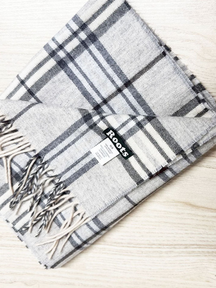 roots tartan fringe scarf | made in Germany - good market thrift store
