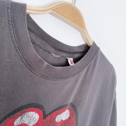 rolling stones x h&m tongue graphic tee