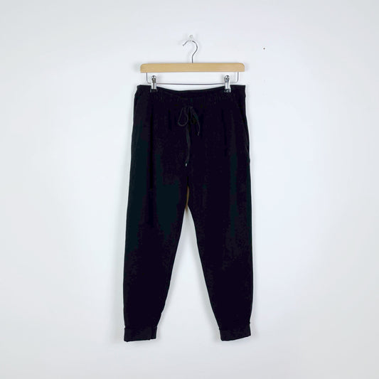 lululemon black yoga jogger rolled hem - size medium