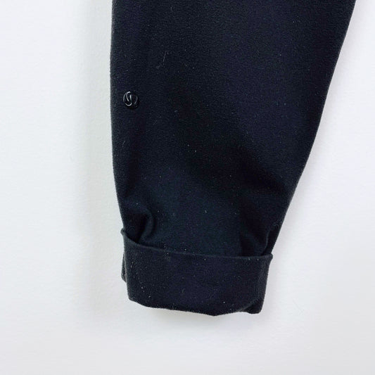 lululemon black yoga jogger rolled hem - size medium