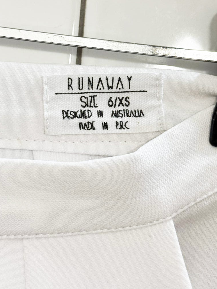 runaway high rise pleated wide leg trousers - good market thrift store