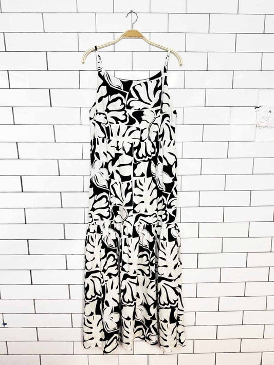 rw&co linen-blend floral tiered maxi dress - good market thrift store