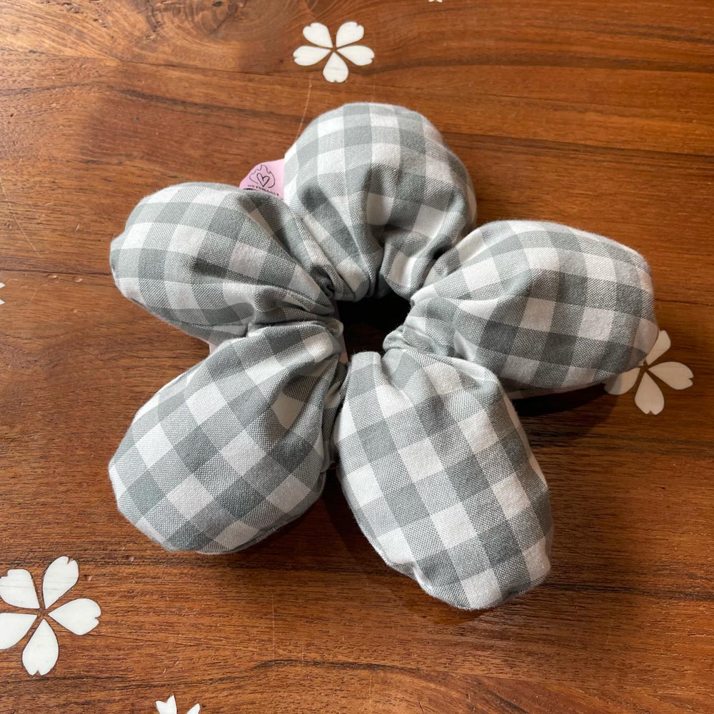 handmade puffer scrunchie by no romance