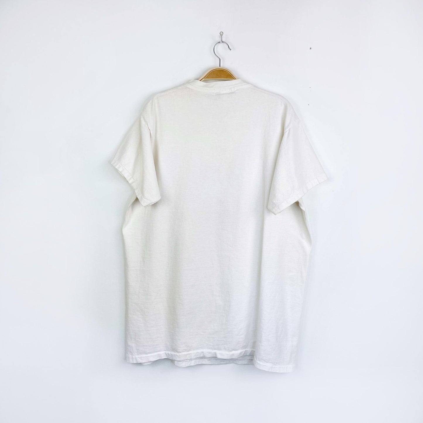 vintage saks fifth avenue metallic logo tee