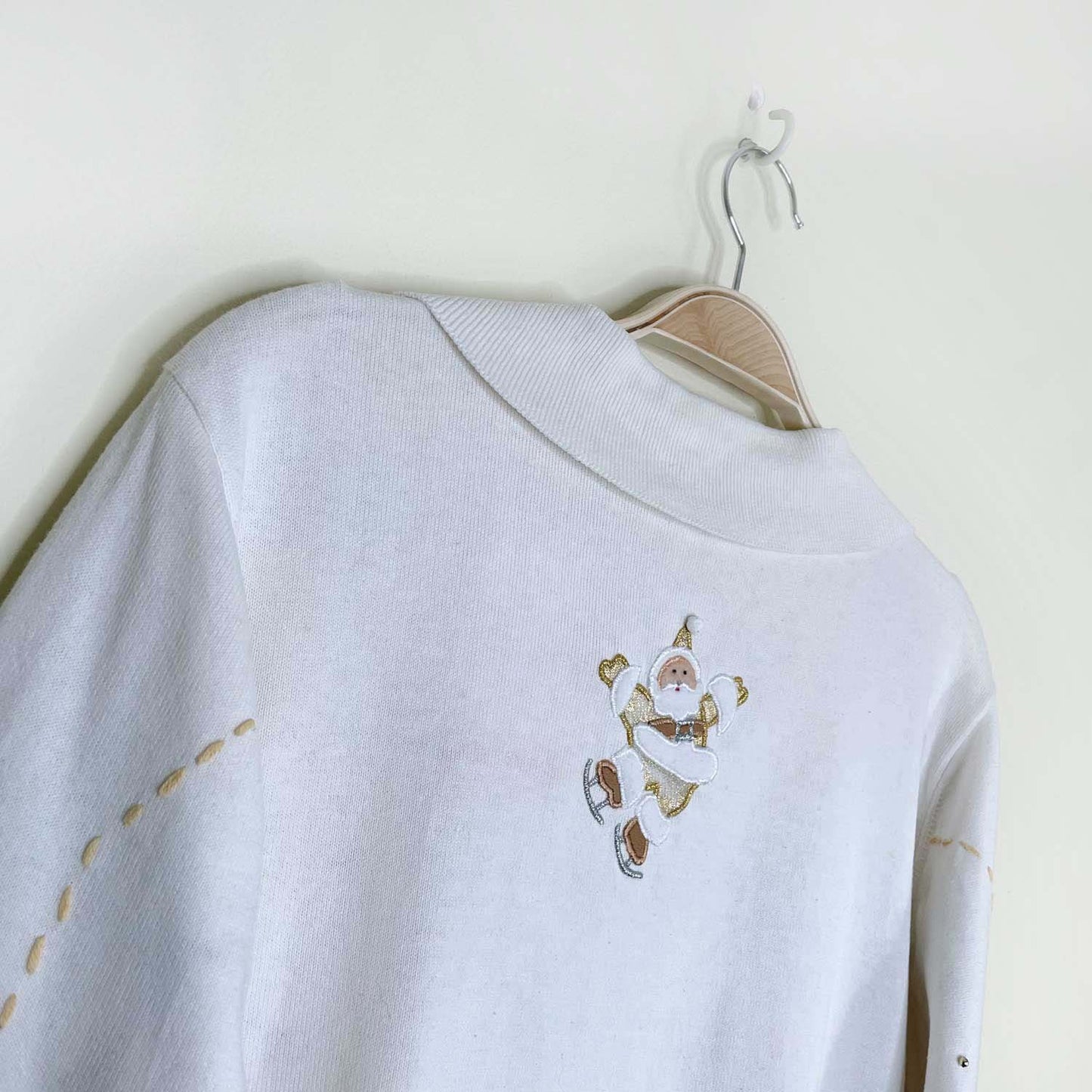 vintage ice skating santas zip cardi - size large