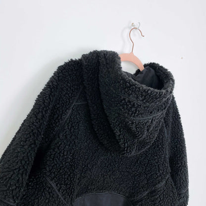 lululemon 2020 scuba oversized wool-blend sherpa - size m/l