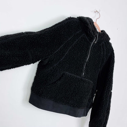 lululemon 2020 scuba oversized wool-blend sherpa - size m/l