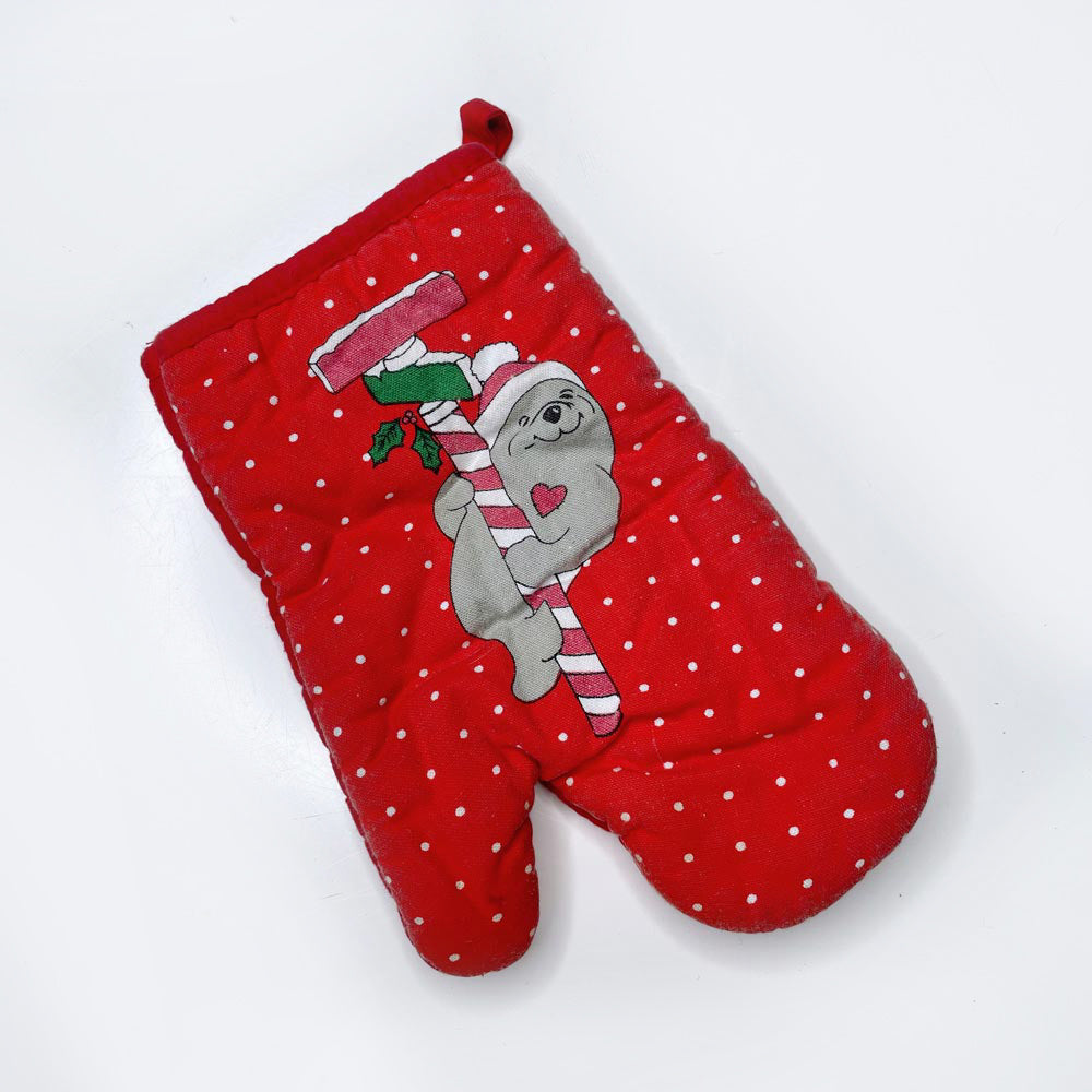 north pole seal holiday oven mitt