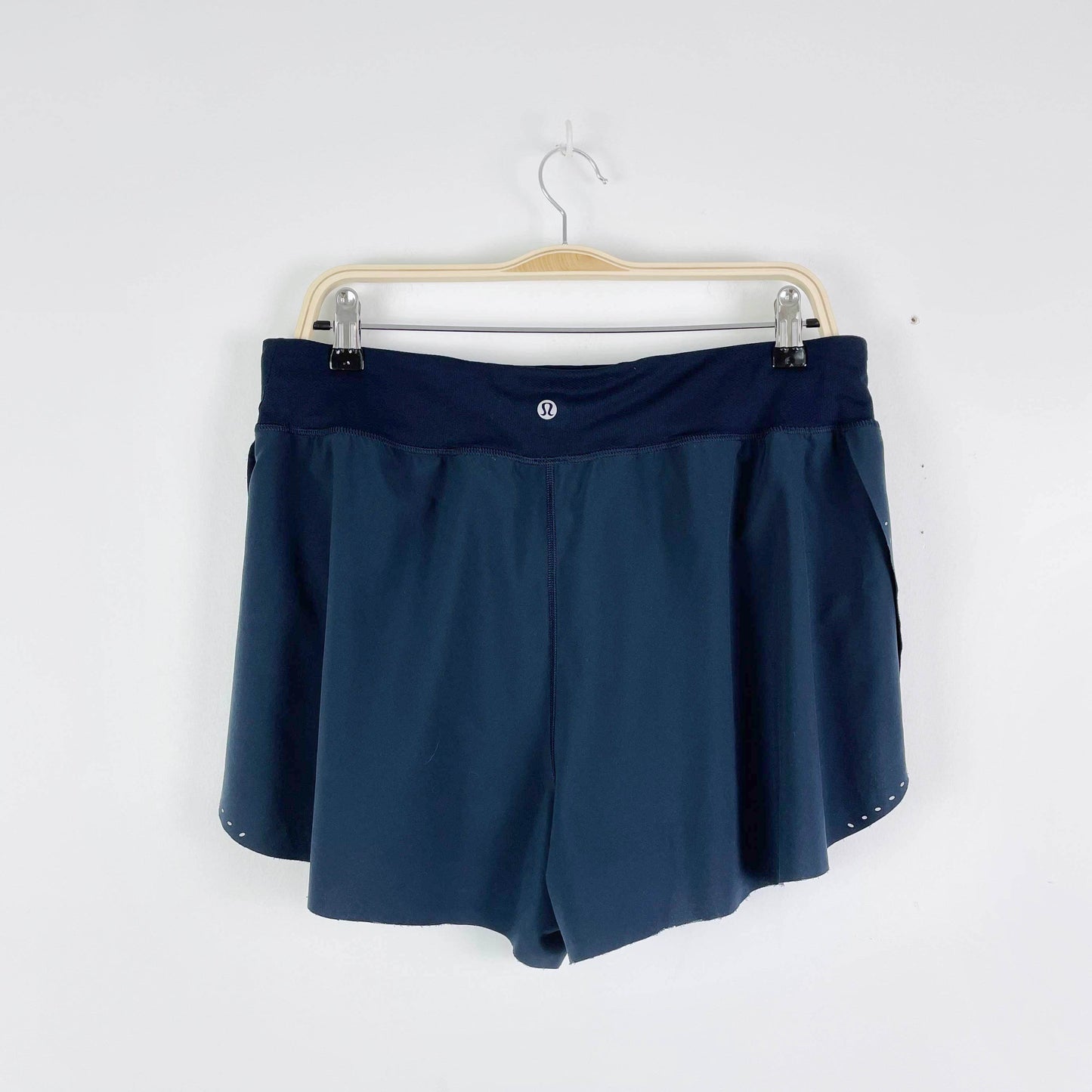 lululemon 2020 find your pace high rise lined shorts