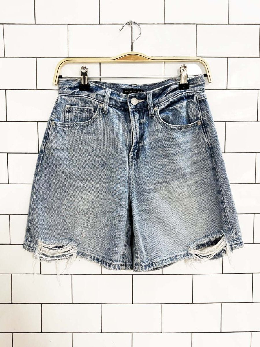 sincerly jules distressed long denim shorts - good market thrift store