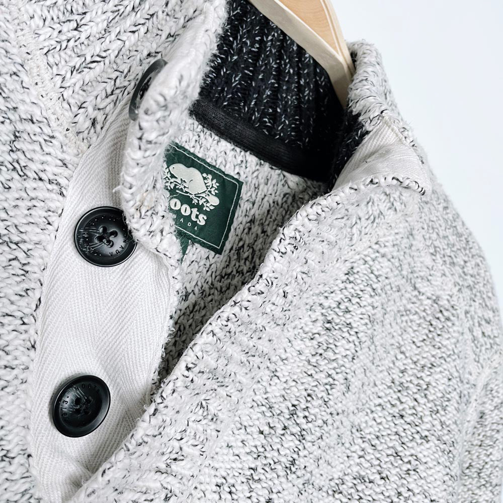 roots snowy fox 1/4 button knit sweater