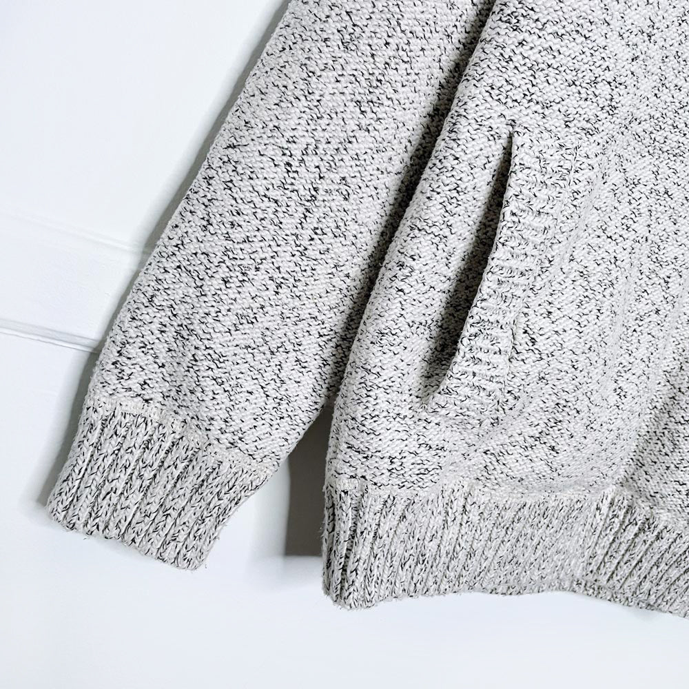 roots snowy fox 1/4 button knit sweater