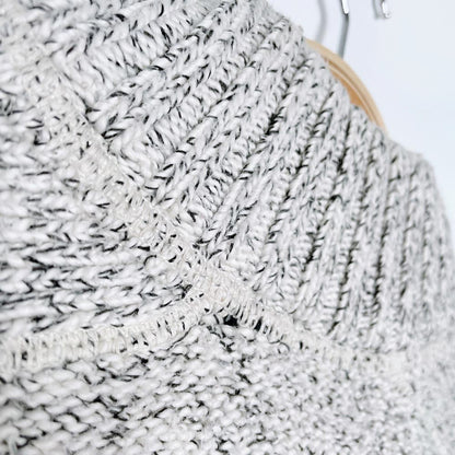 roots snowy fox 1/4 button knit sweater