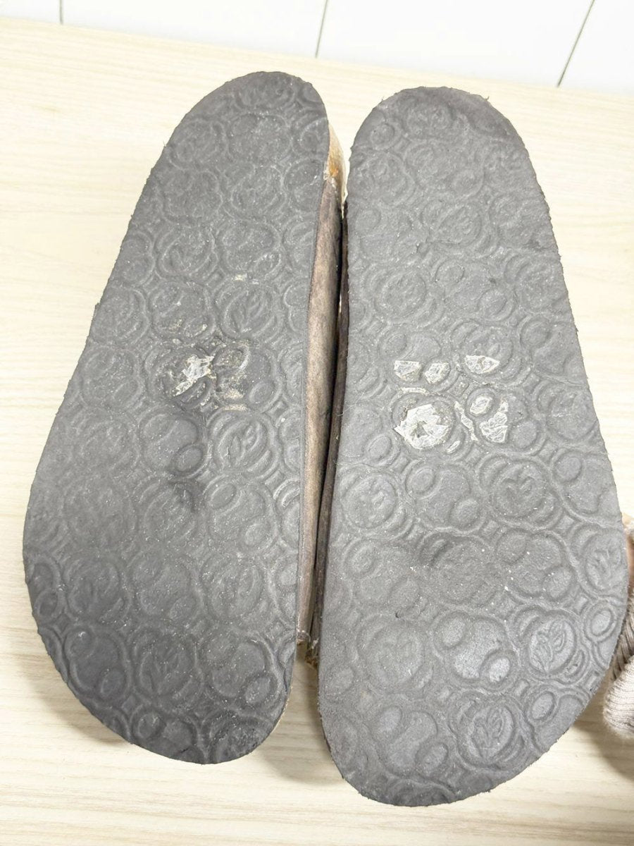 softmoc leather two strap sandals - good market thrift store