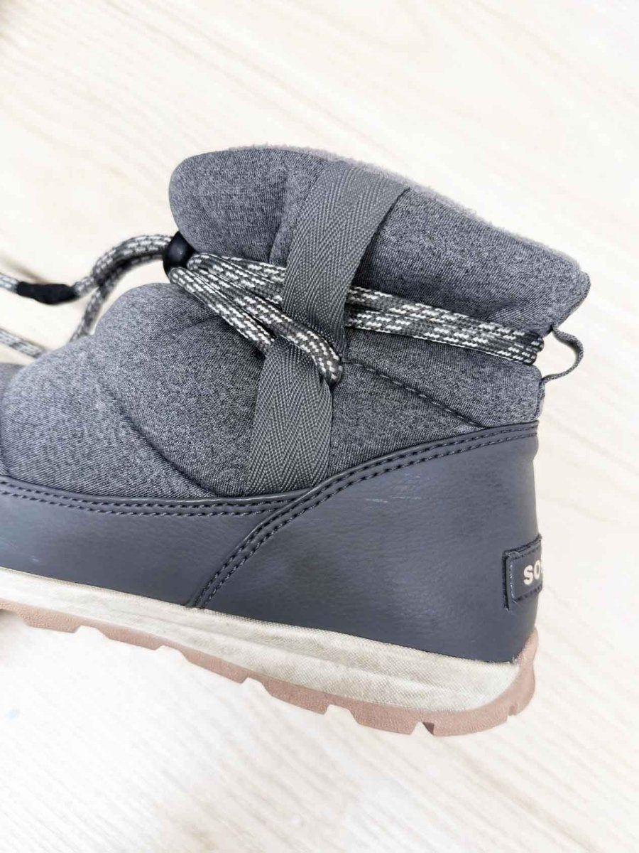 sorel out n about waterproof puffy boot - good market thrift store