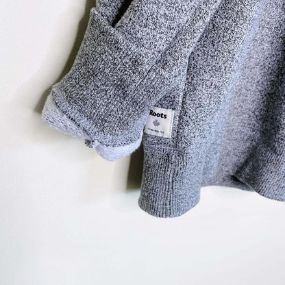 roots 2021 organic gender free 1/4 zip sweatshirt - size medium