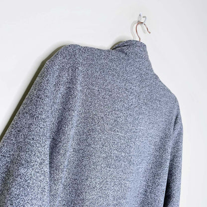 roots 2021 organic gender free 1/4 zip sweatshirt - size medium