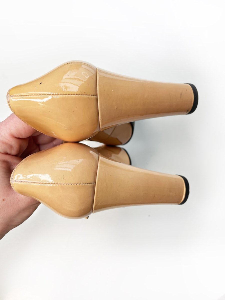 stuart weitzman capsize patent mary jane pumps - good market thrift store