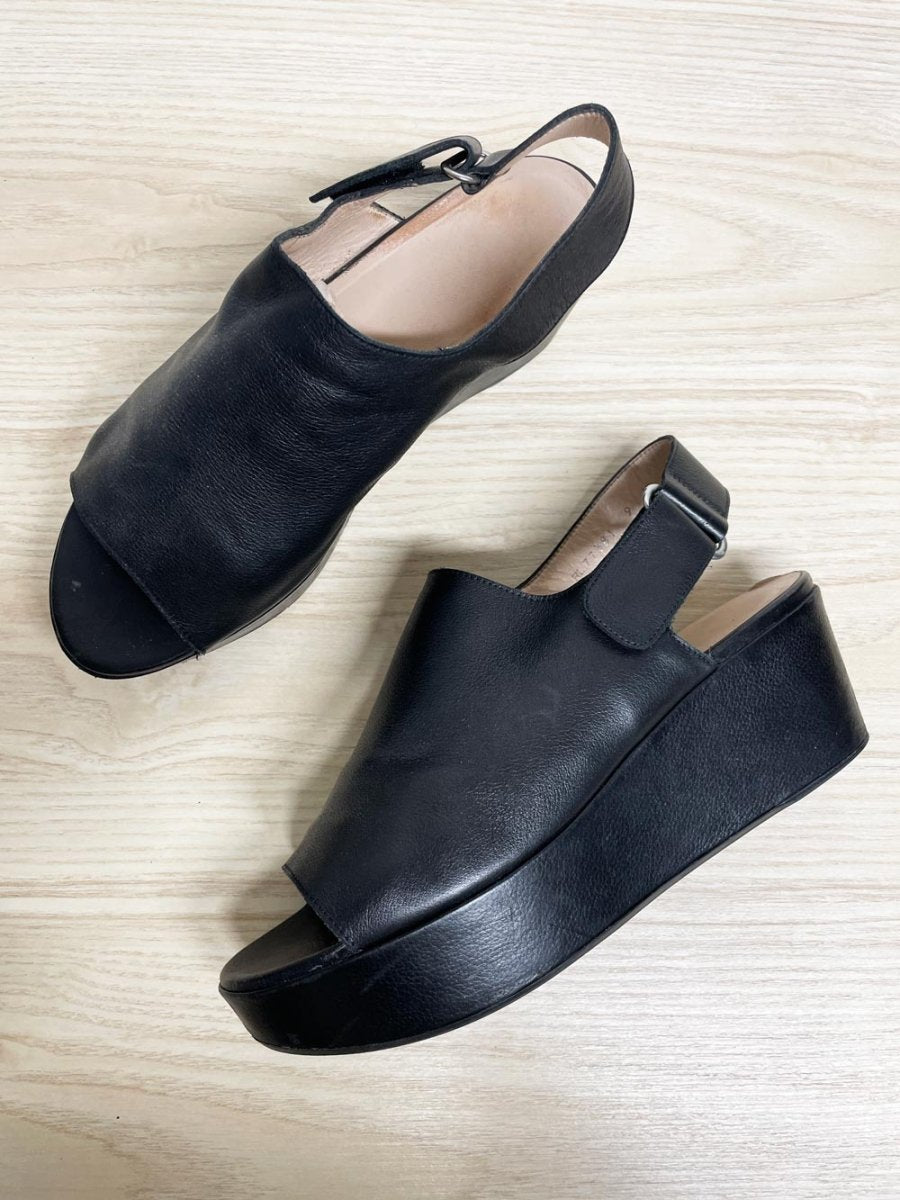 stuart weitzman leather platform sandals - good market thrift store
