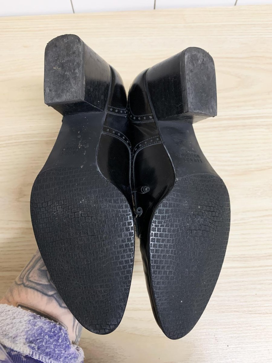 stuart weitzman tomas brogue patent leather heels - good market thrift store
