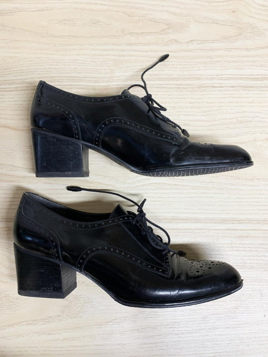 stuart weitzman tomas brogue patent leather heels - good market thrift store