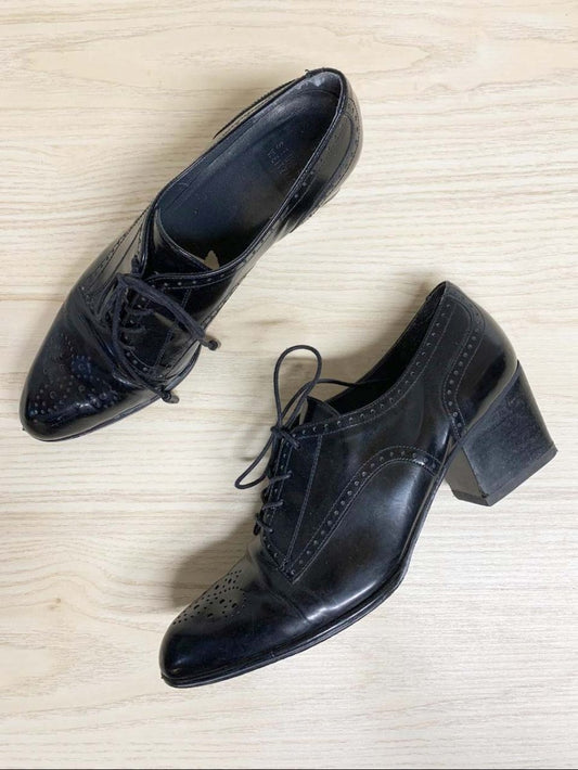 stuart weitzman tomas brogue patent leather heels - good market thrift store