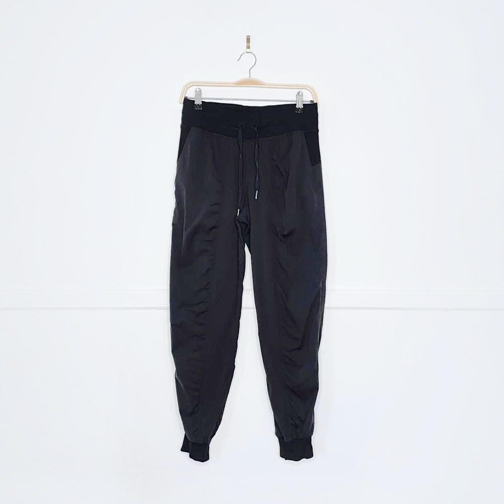 lululemon 2019 dance studio jogger unlined swift