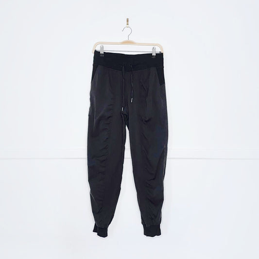 lululemon 2019 dance studio jogger unlined swift