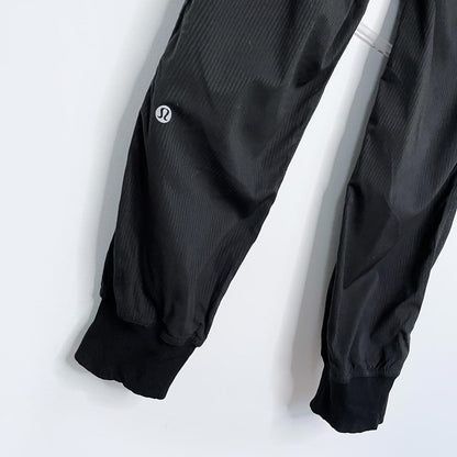 lululemon 2019 dance studio jogger unlined swift