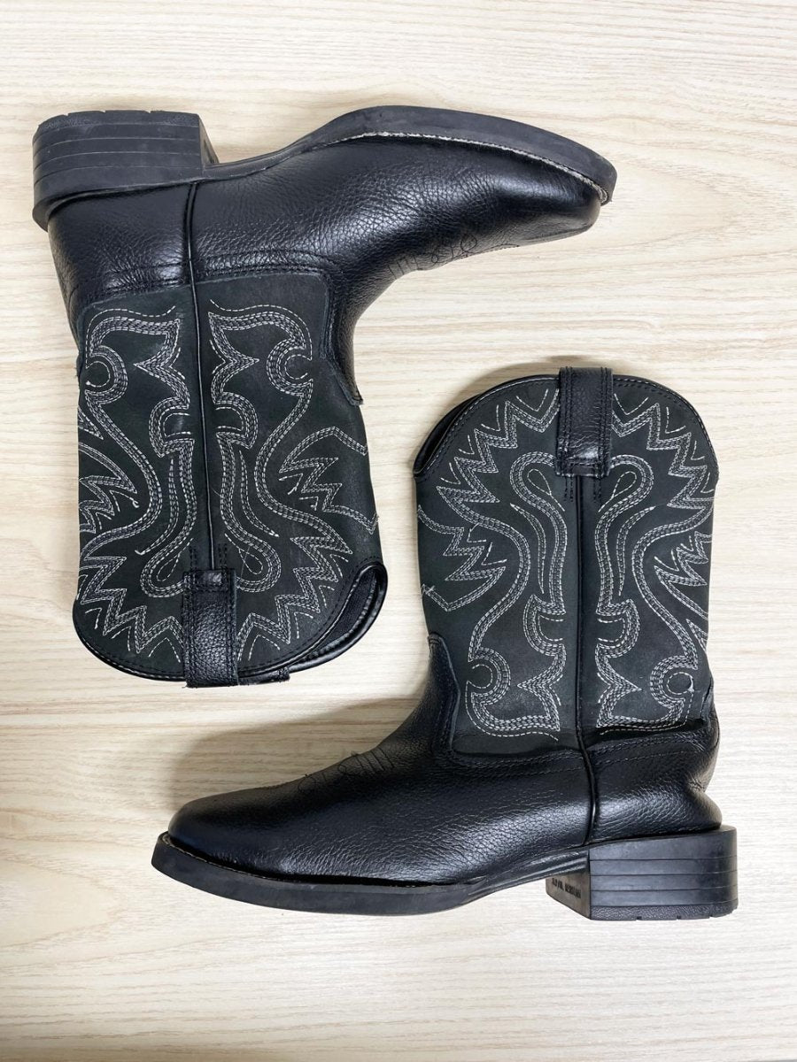 survivors leather square toe western cowboy boots - good market thrift store