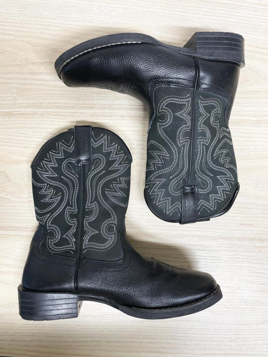 survivors leather square toe western cowboy boots - good market thrift store