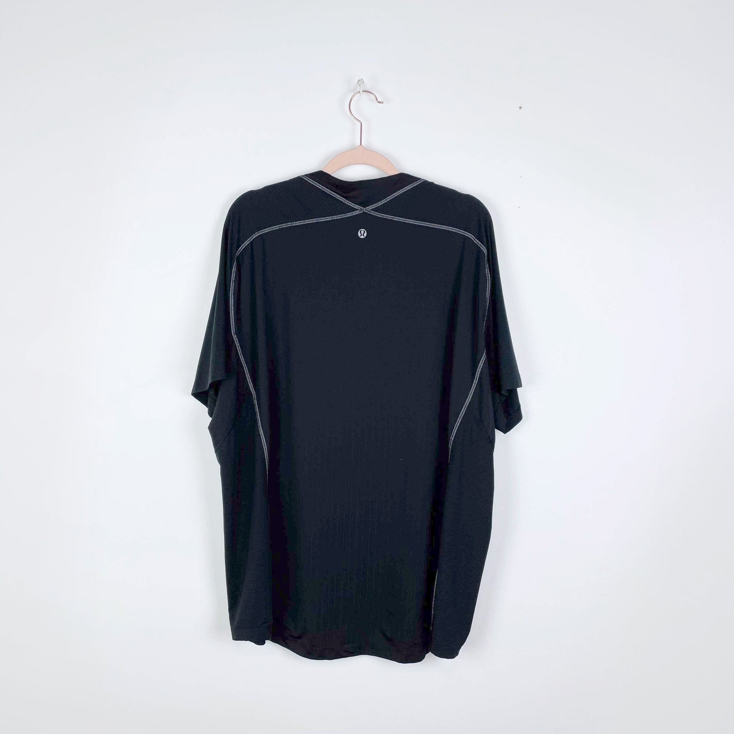 lululemon men's tech short sleeve tee - size xl
