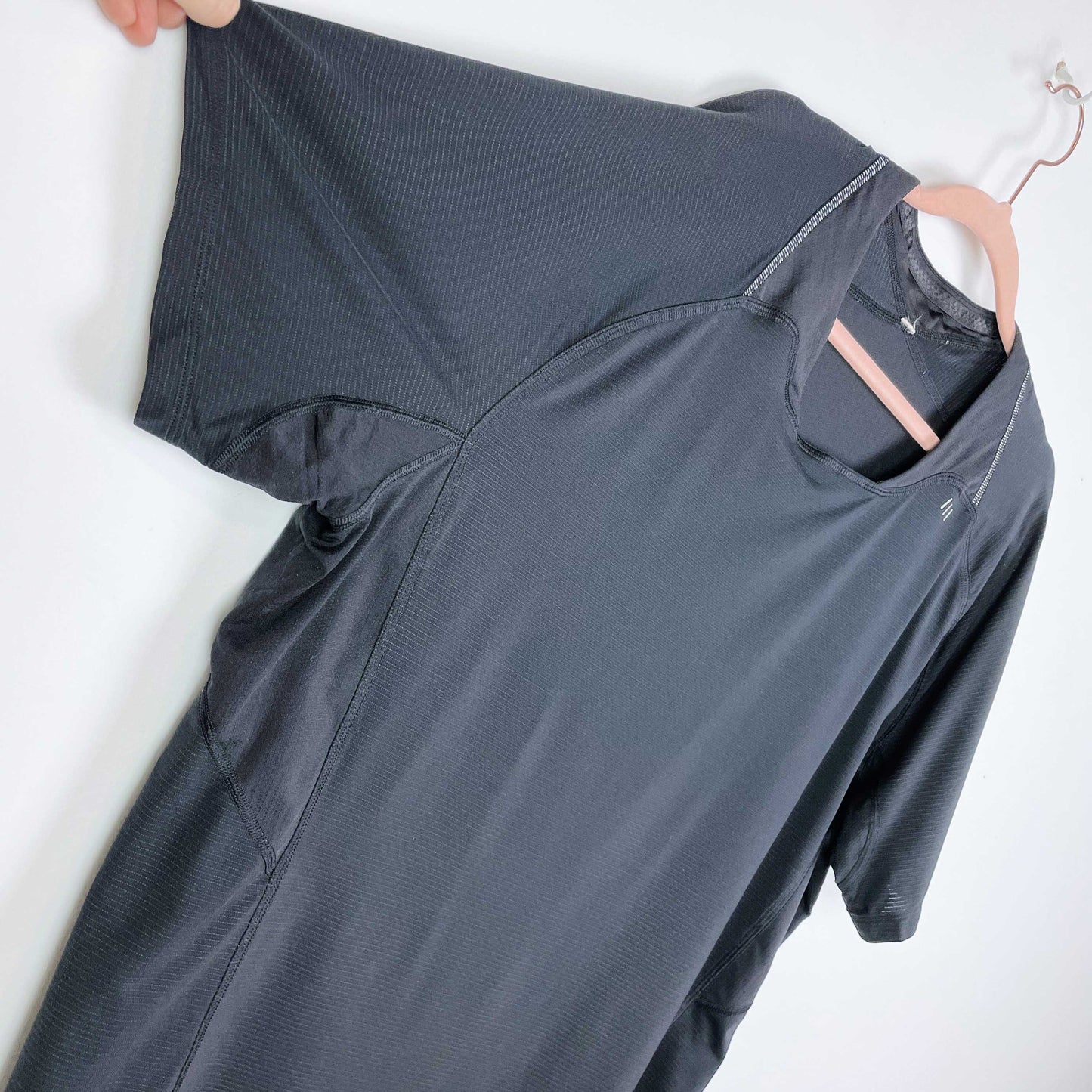 lululemon men's tech short sleeve tee - size xl