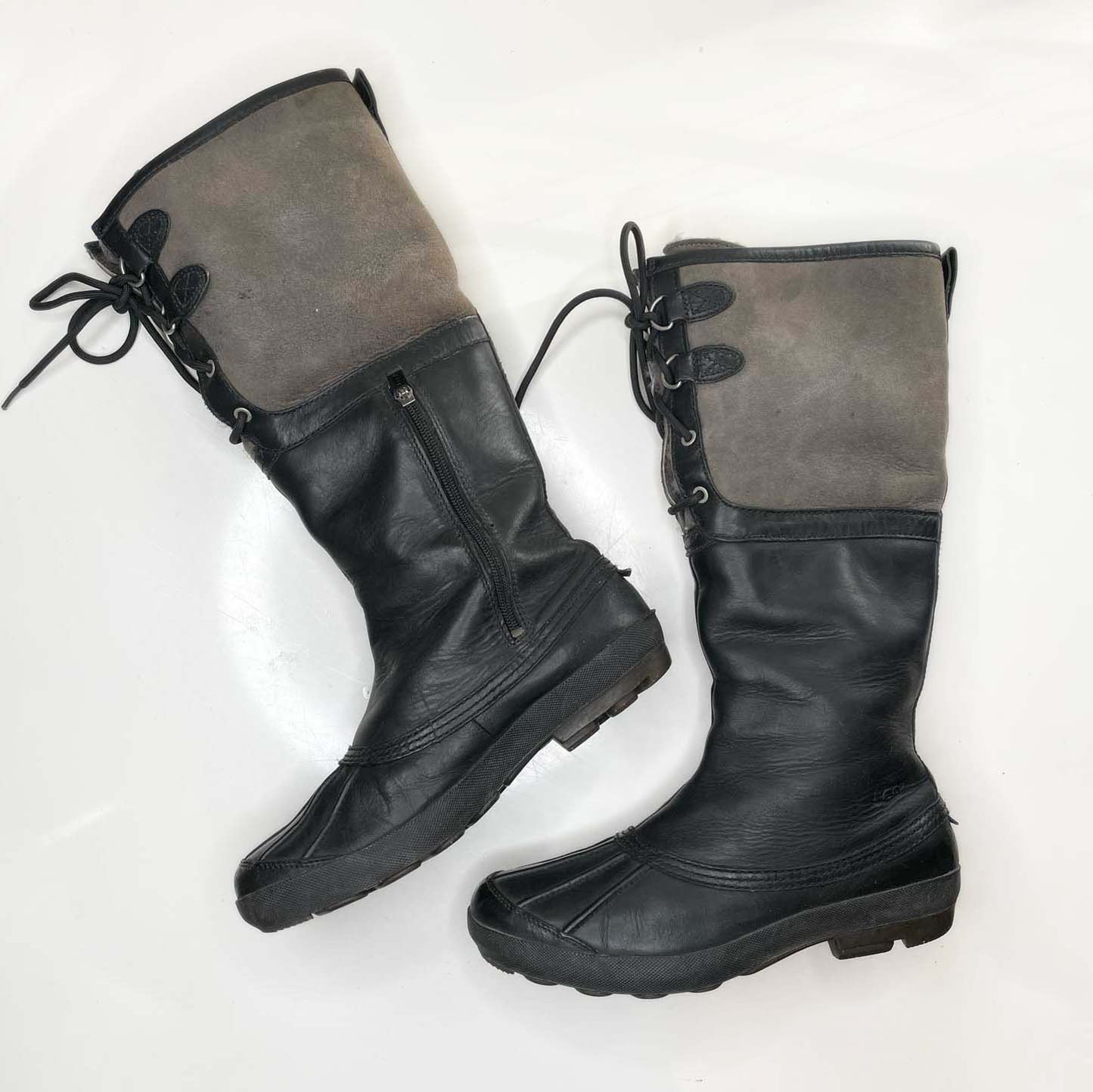 ugg becloud tall black sheepskin waterproof boots - size 10
