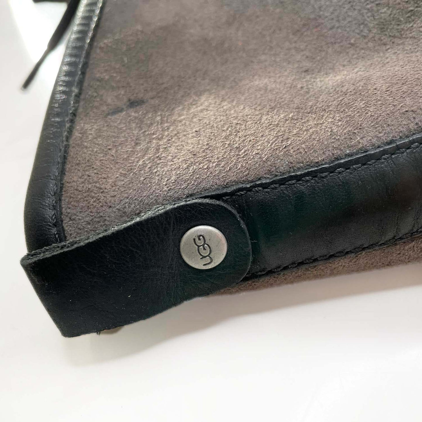 ugg becloud tall black sheepskin waterproof boots - size 10