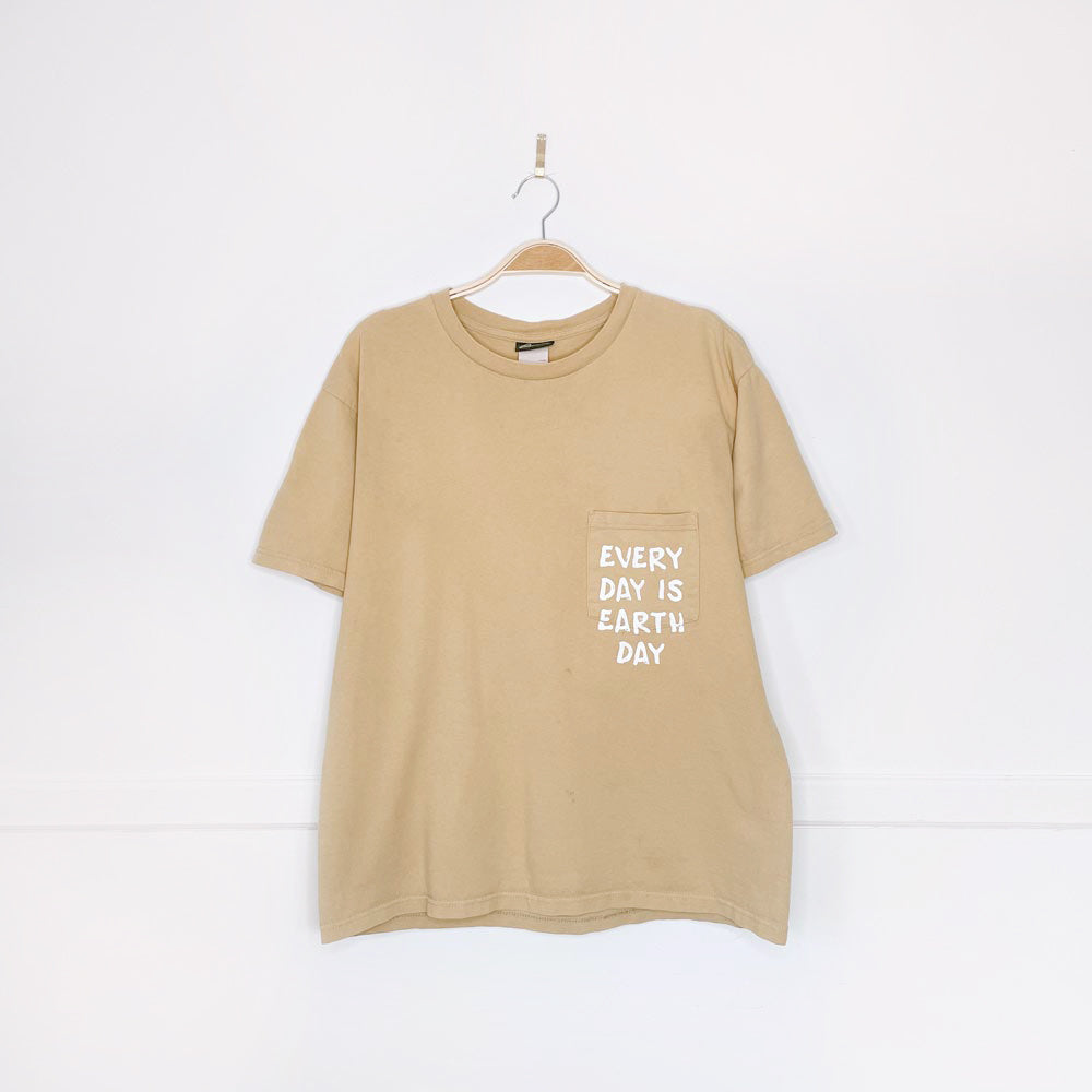 vintage 00 penmans x earth activist pocket tee