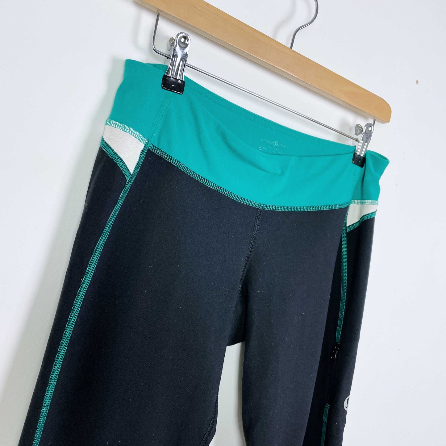 lululemon OG groove flare pants - size 3