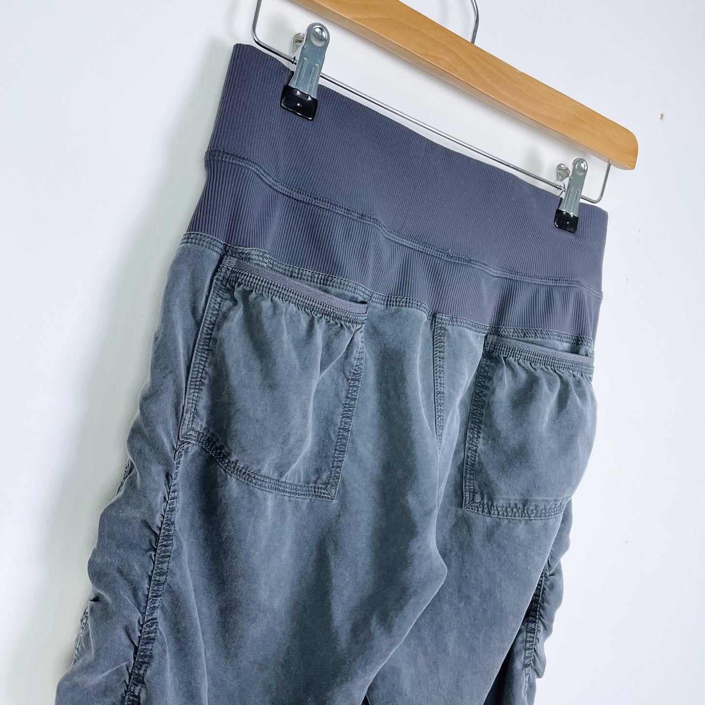 lululemon tencel studio crop - size 4