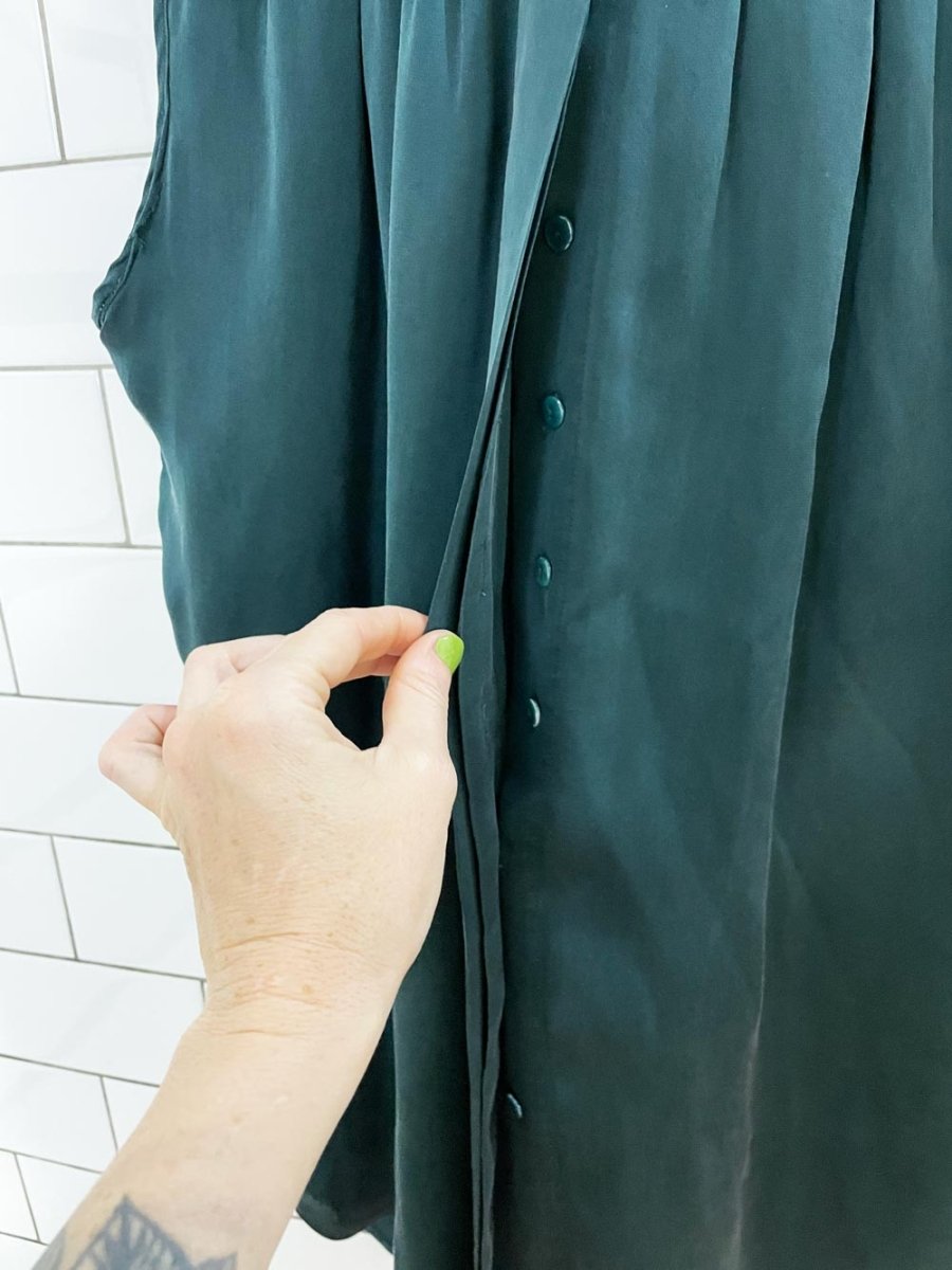 theyskens theory 100% silk pleated sleeveless blouse - good market thrift store