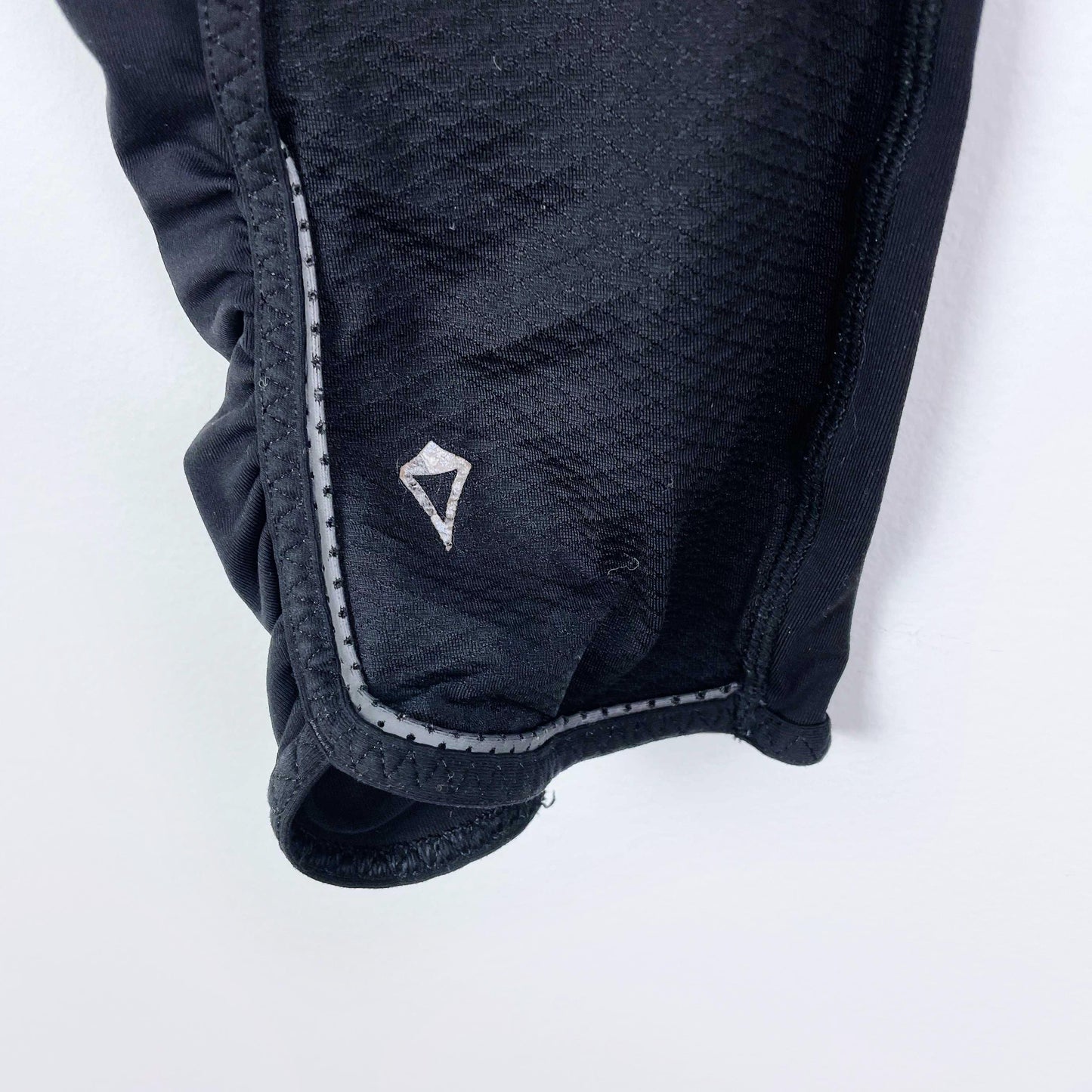 ivivva black cropped tights - size 12