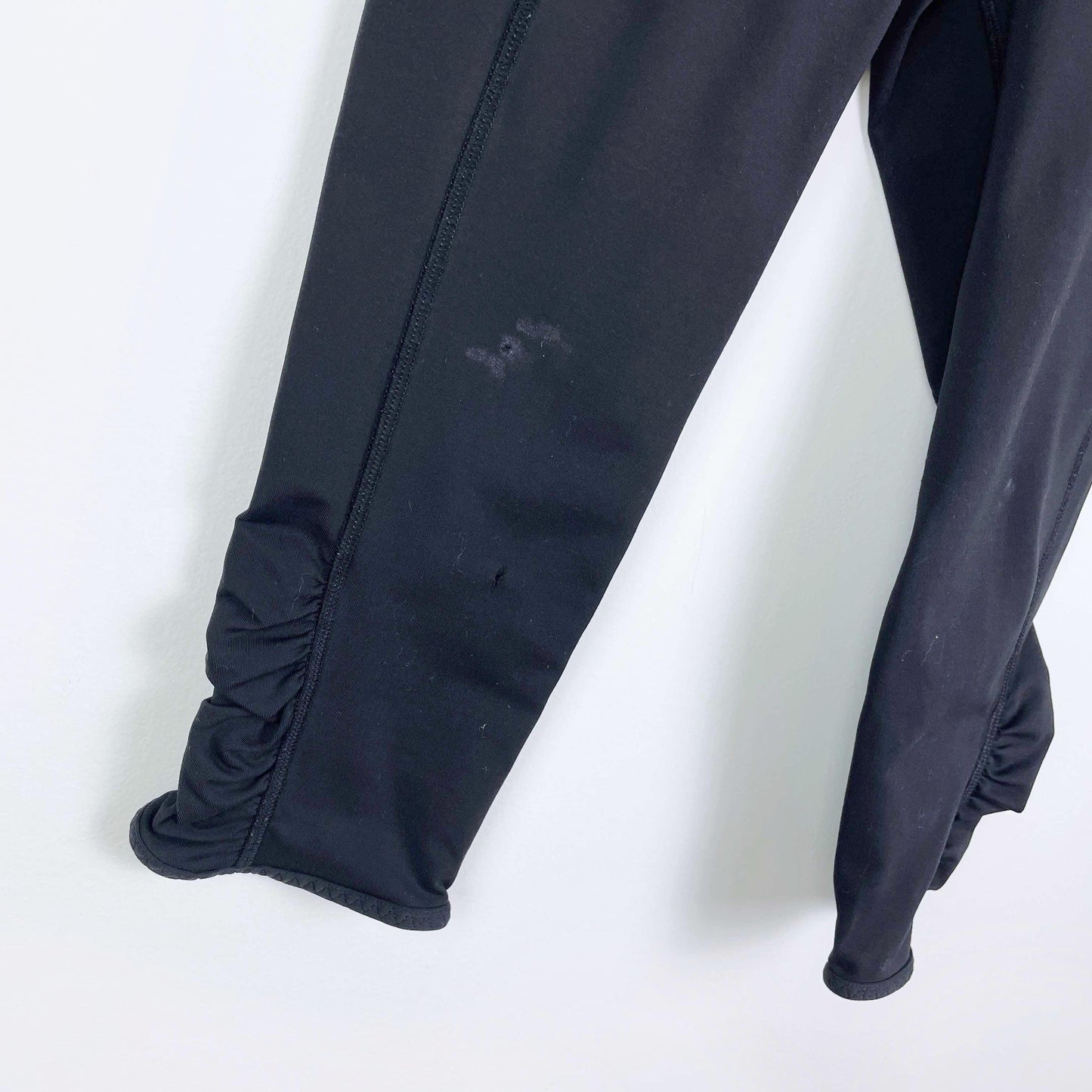 ivivva black cropped tights - size 12