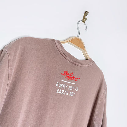 tna x earth activist tee