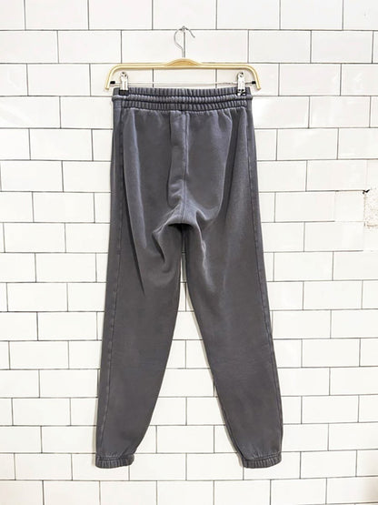 tna cozy fleece boyfriend sweatpants | aritzia - good market thrift store