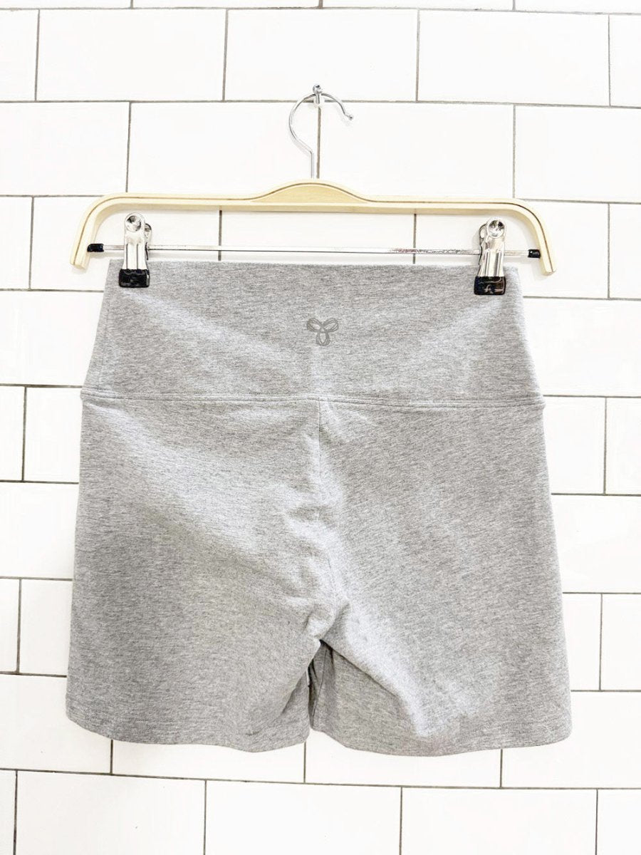 tna high rise bike shorts | aritzia - good market thrift store