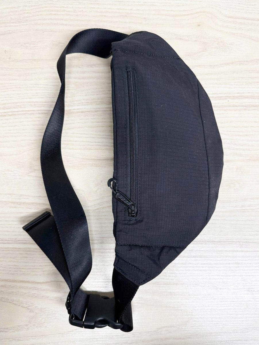 tna multi - pocket belt bag | aritzia - good market thrift store